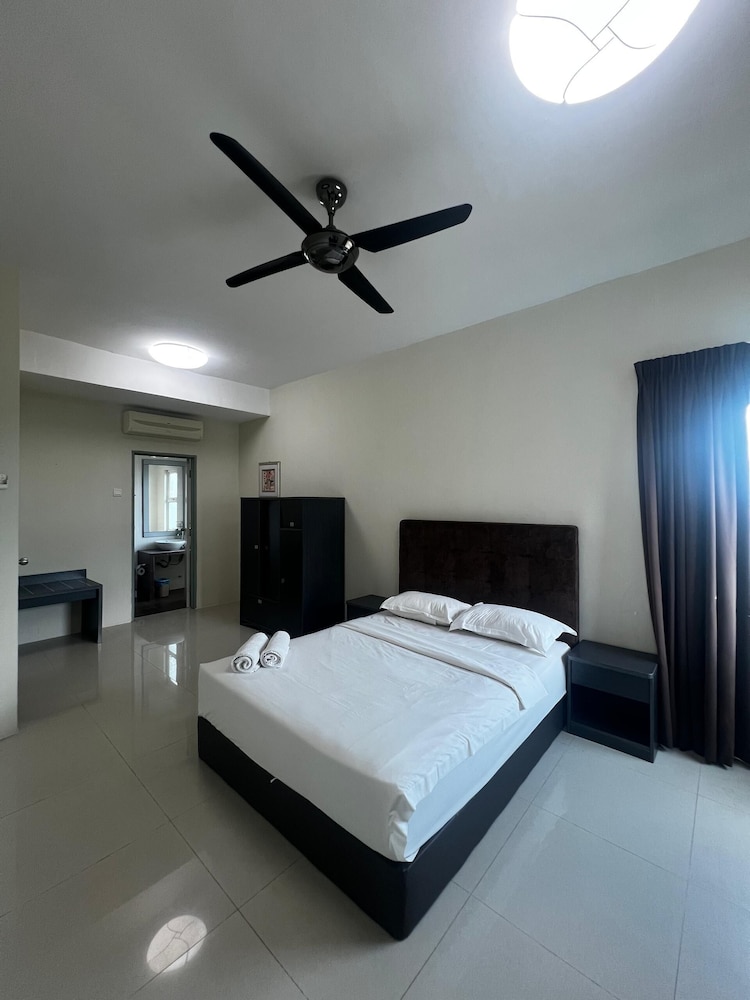 D'embassy Serviced Residence Suites 16/55