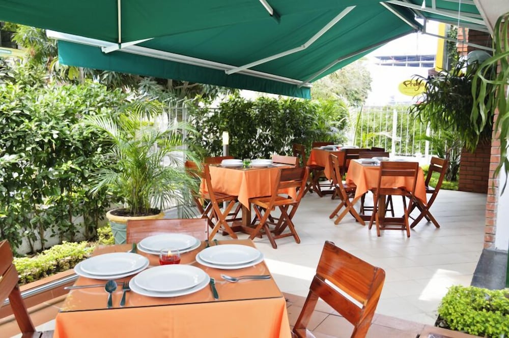 Imbanaco Cali Hotel 34/35
