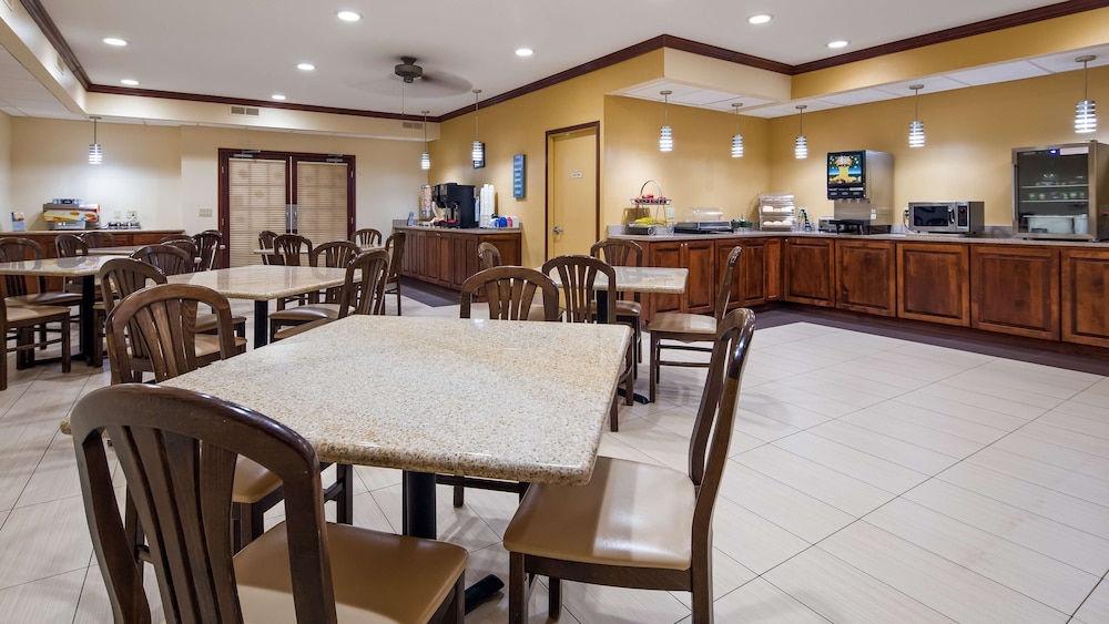 Best Western Geneseo Inn 31/32