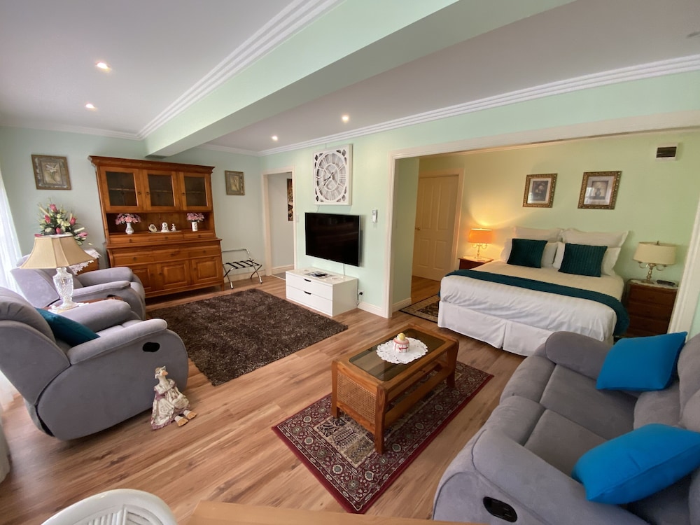 CURTIS FALLS MOUNTAIN SPA RETREAT 7/16