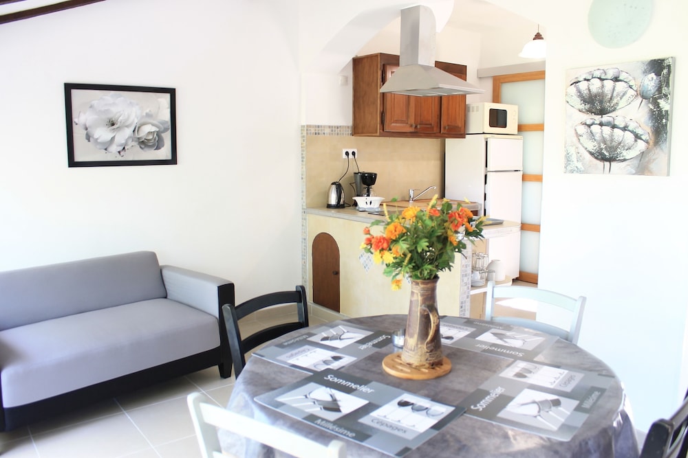 Chambres Dhotes Le Clos Des Oliviers 40/50