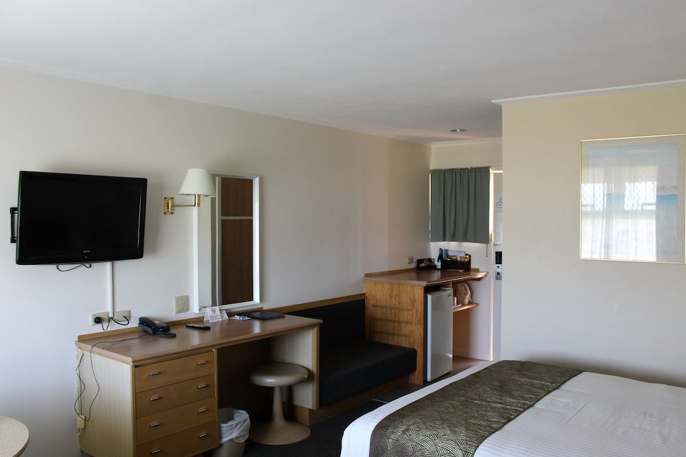 Hospitality Inn Geraldton SureStay Collection by Best Western 16/37