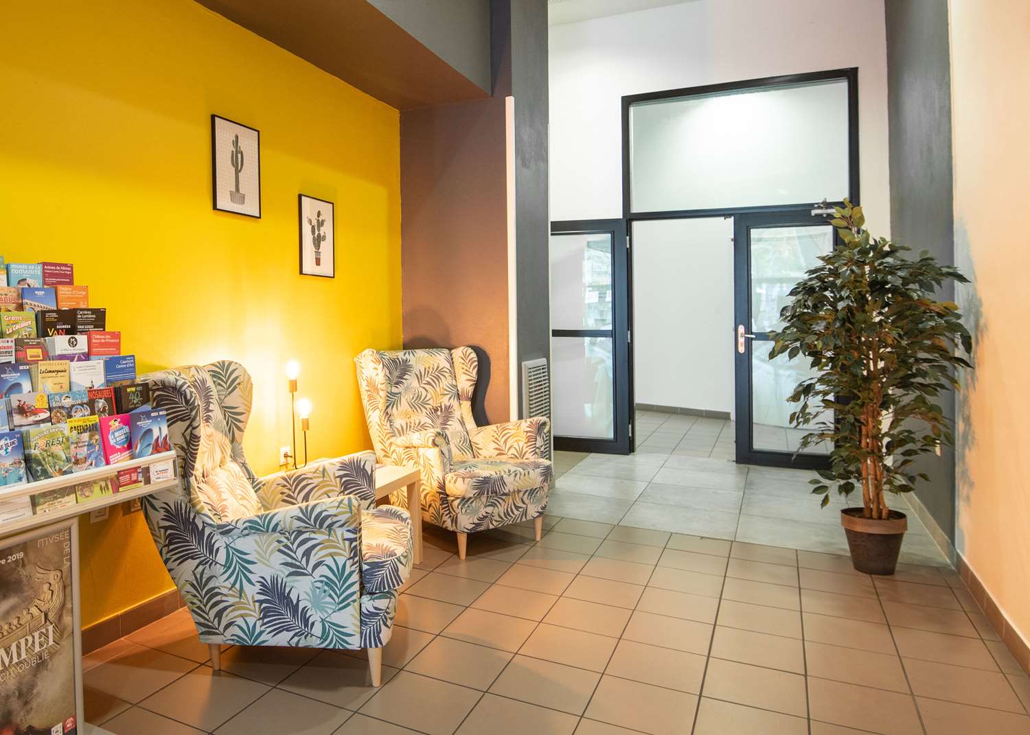 Comfort Aparthotel Nimes Centre 8/9