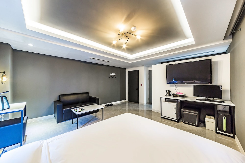 Chuncheon Hotel View 10/17