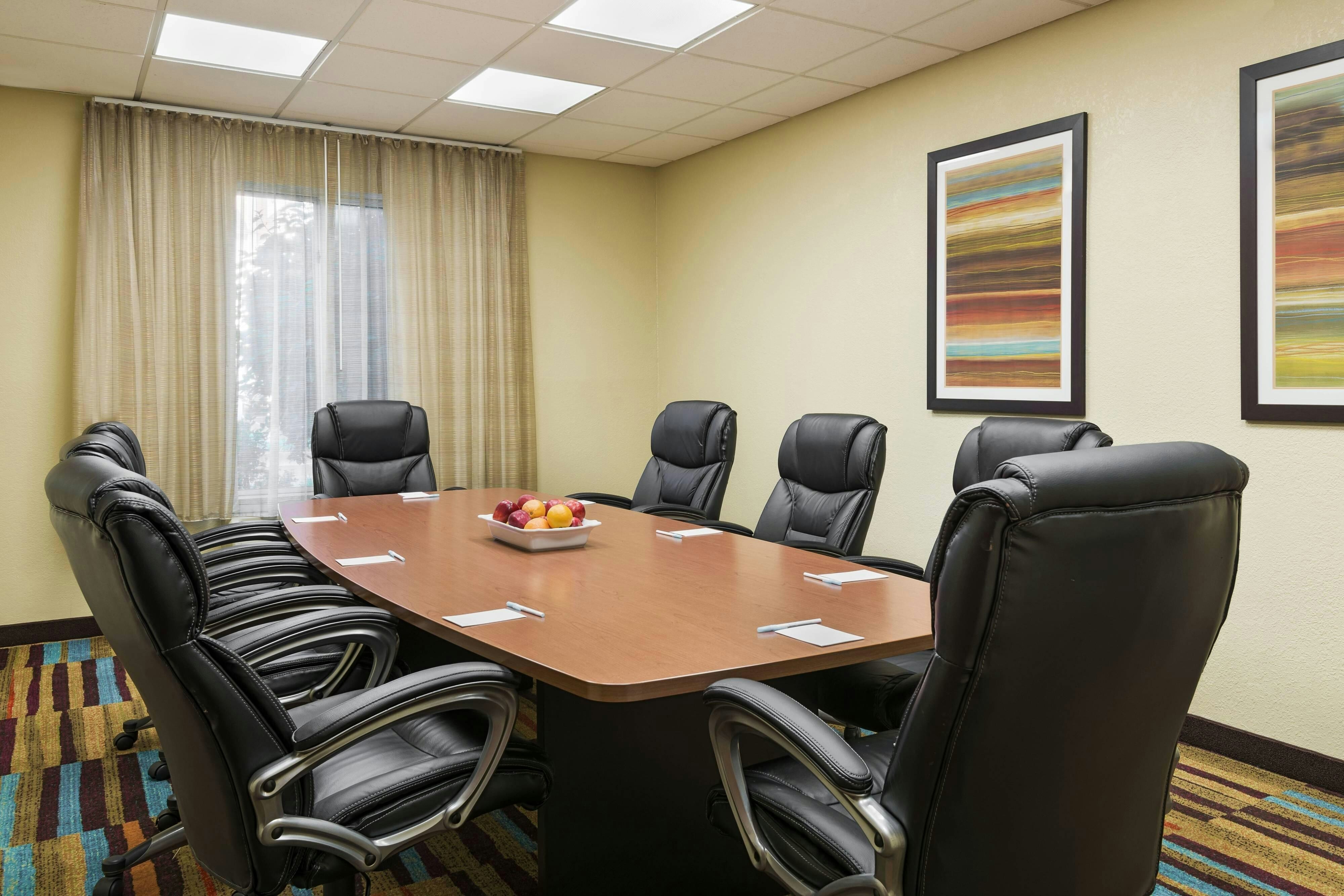 Fairfield Inn Suites Springdale 3/3