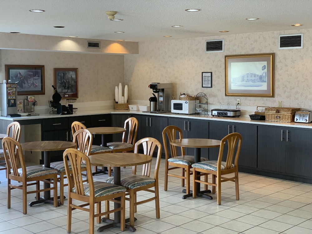A Richland Inn Lewisburg 37/49