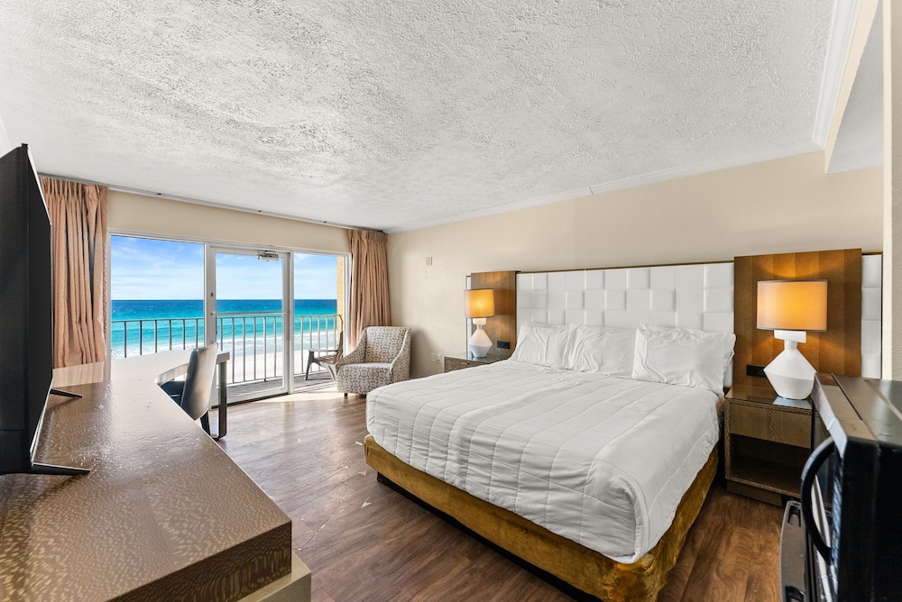 SUITE, KING BED
