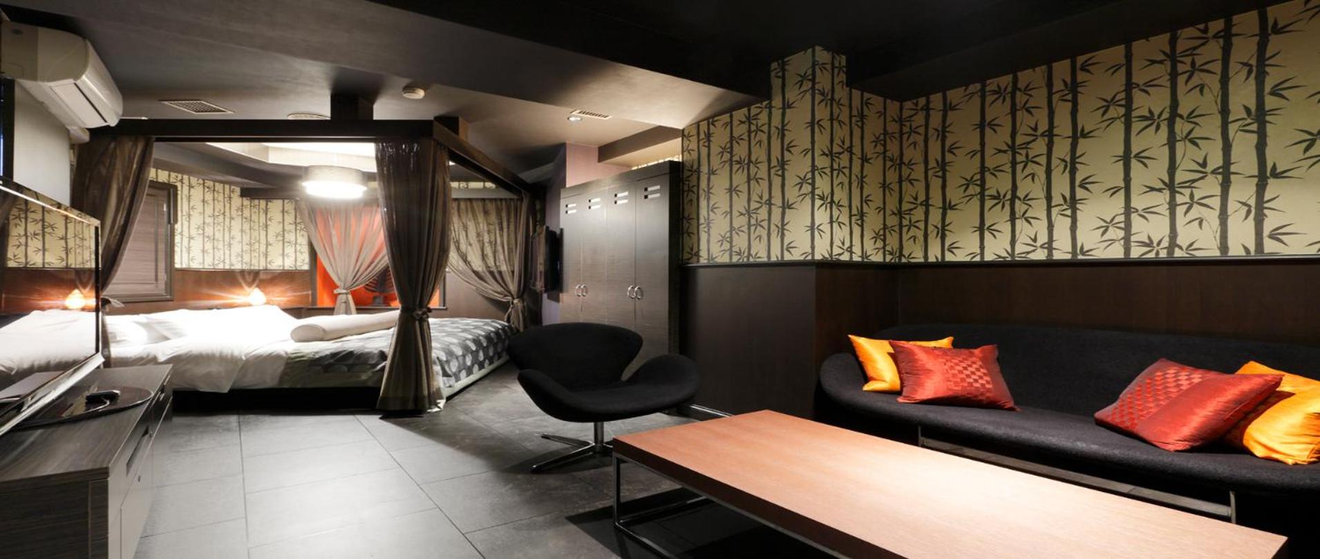 Hotel VARKIN 43/59