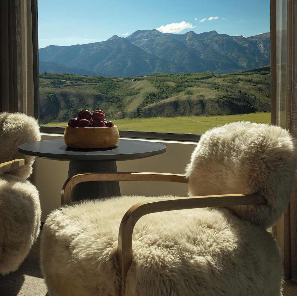 Hotel Yellowstone at Jackson Hole 20/50