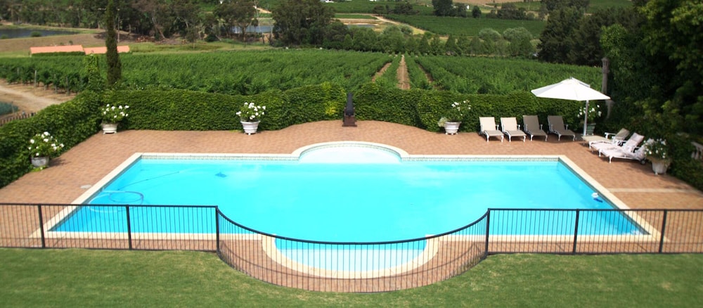 Clos Malverne Wine Estate Accommodation 27/46