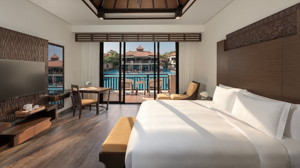 Anantara The Palm Dubai Resort 10/50