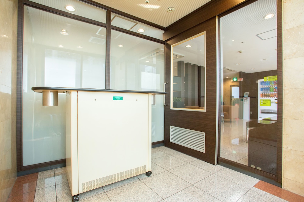 VIA INN SHIN-OSAKA WEST 4/42