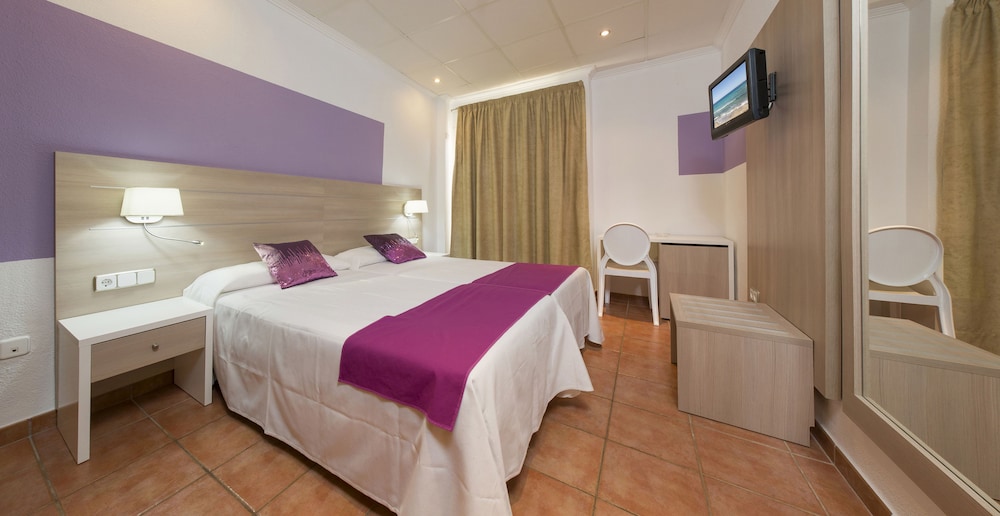Hostal Adelino 11/22
