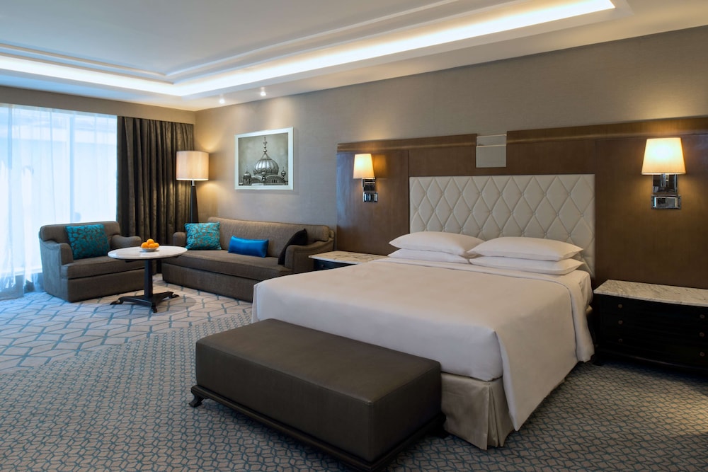 HYATT REGENCY LUDHIANA 30/75