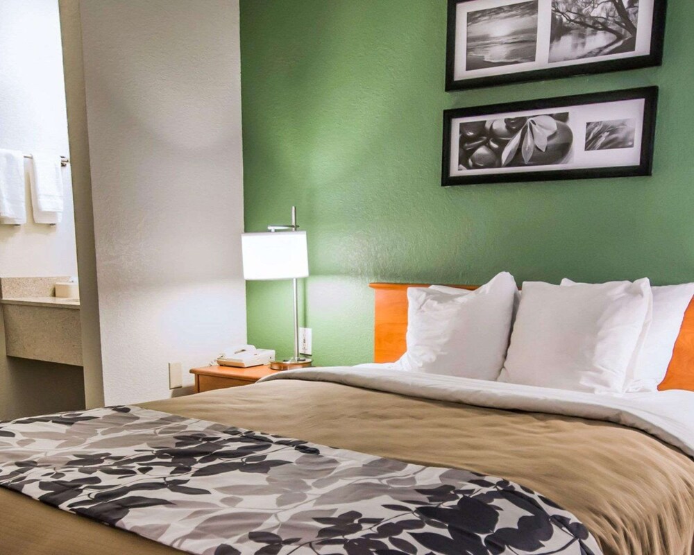 Sleep Inn Louisville East, KY 10/57