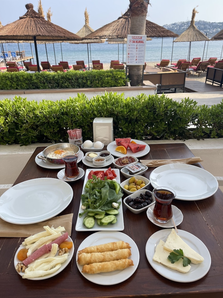 Butikhan Hotel 50/69