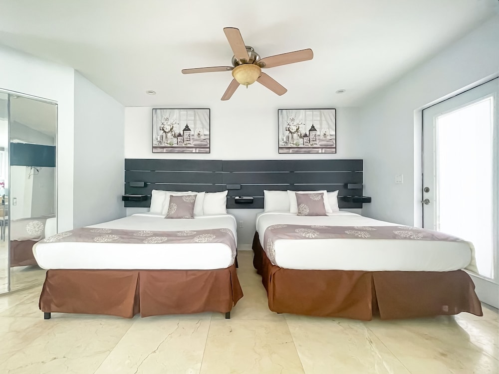 Hollywood Beach Hotels 52/92