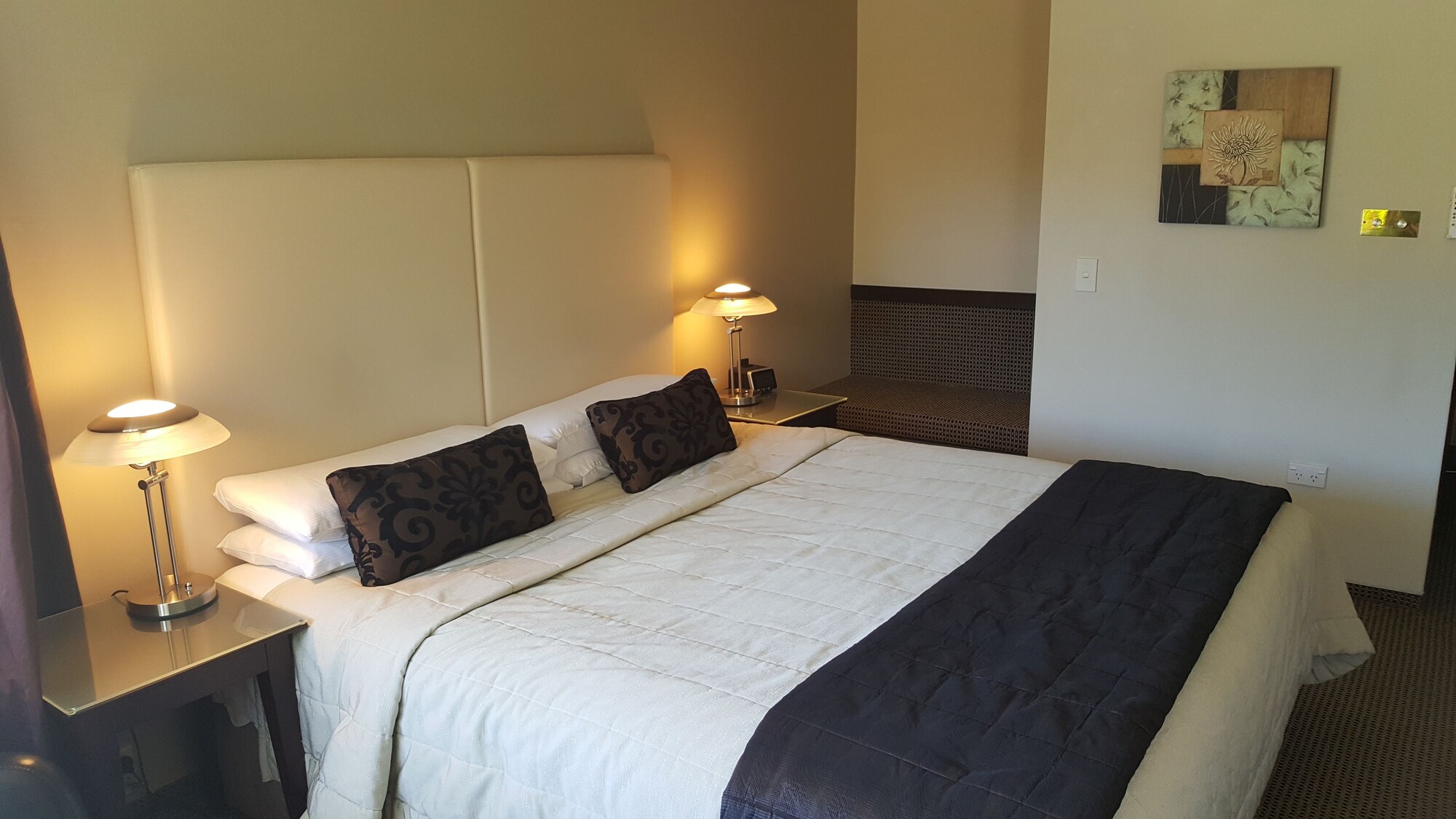 استوديو سوبيريور
