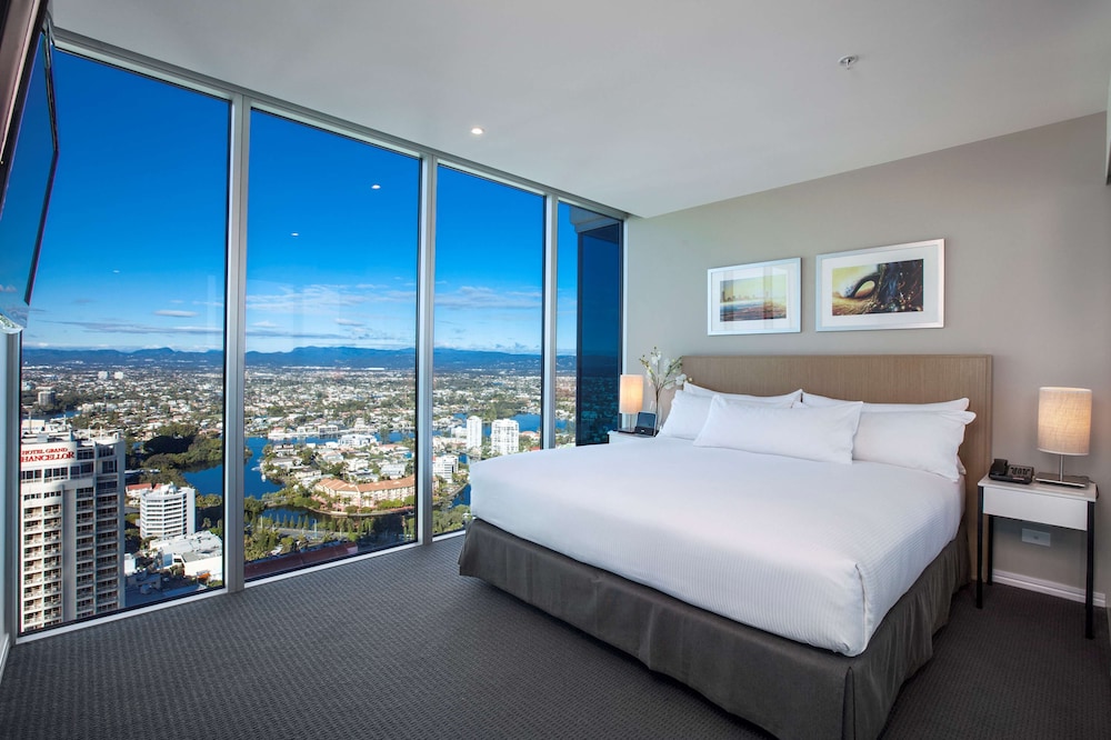 Hilton Surfers Paradise Hotel and Residences 17/60