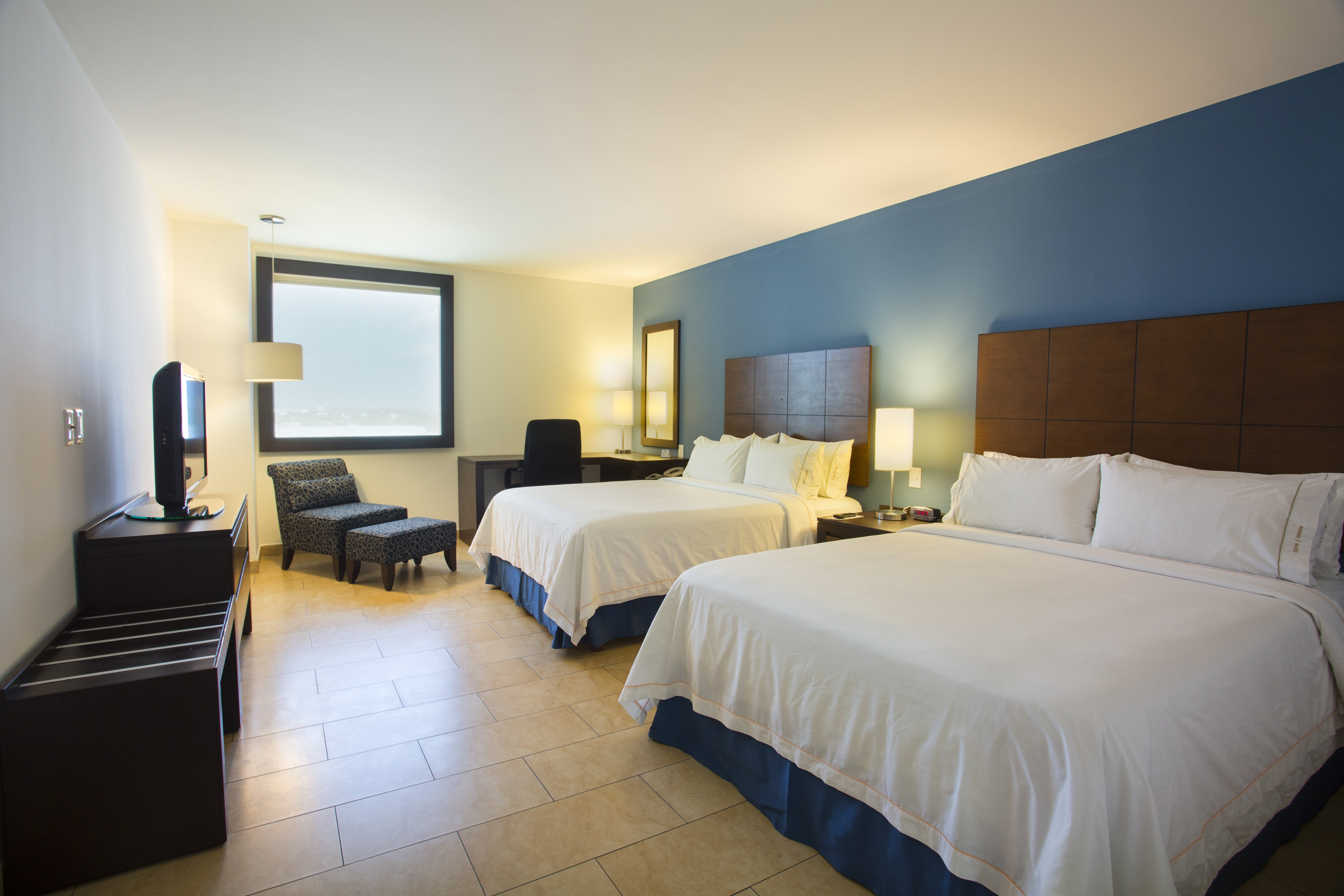 Holiday Inn Express Merida 10/50