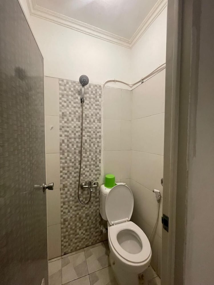 Hotel O Bogor near Taman Safari formerly Hotel Rudian 2 48/54