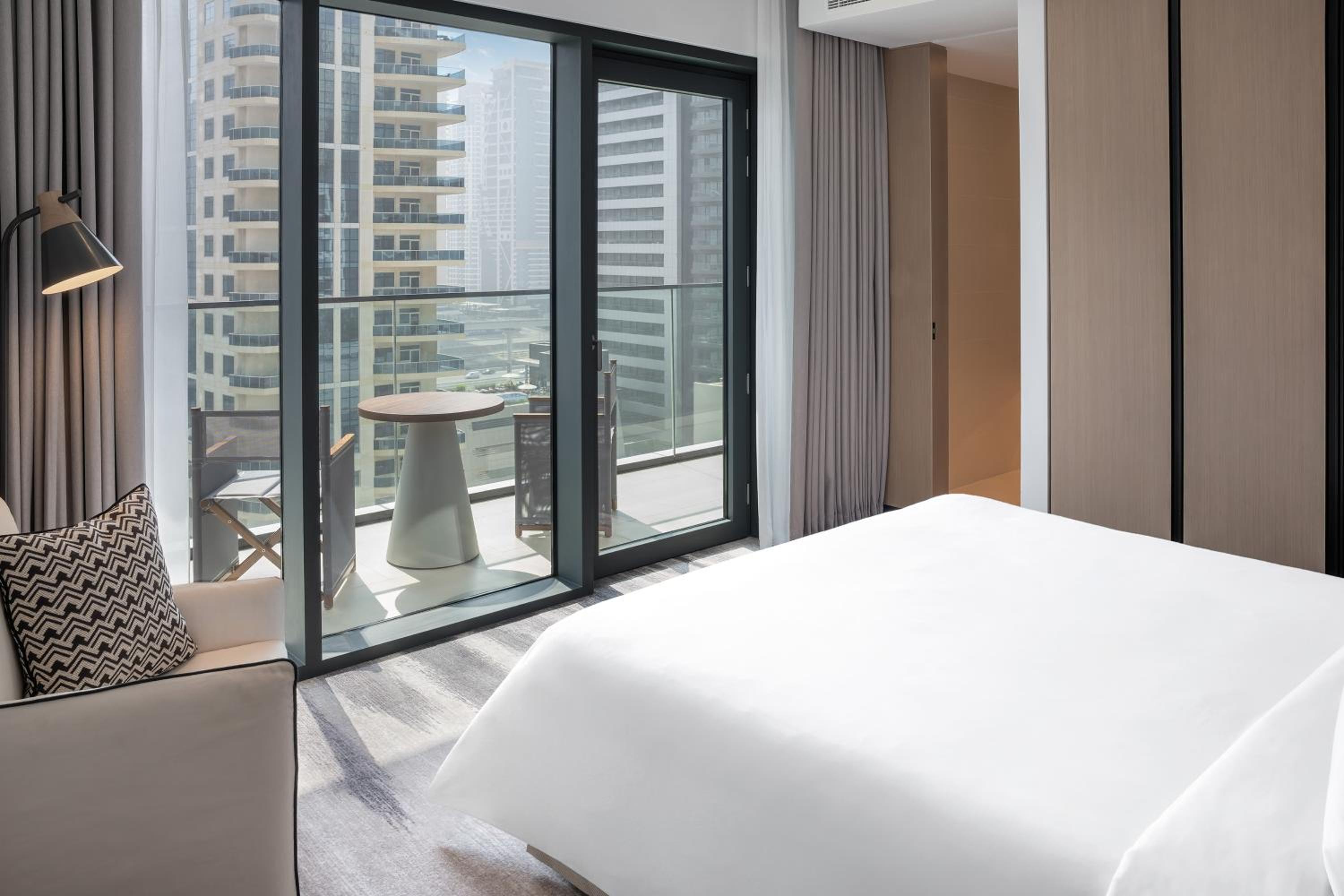 Upgrade, Deluxe, King Bed, City View