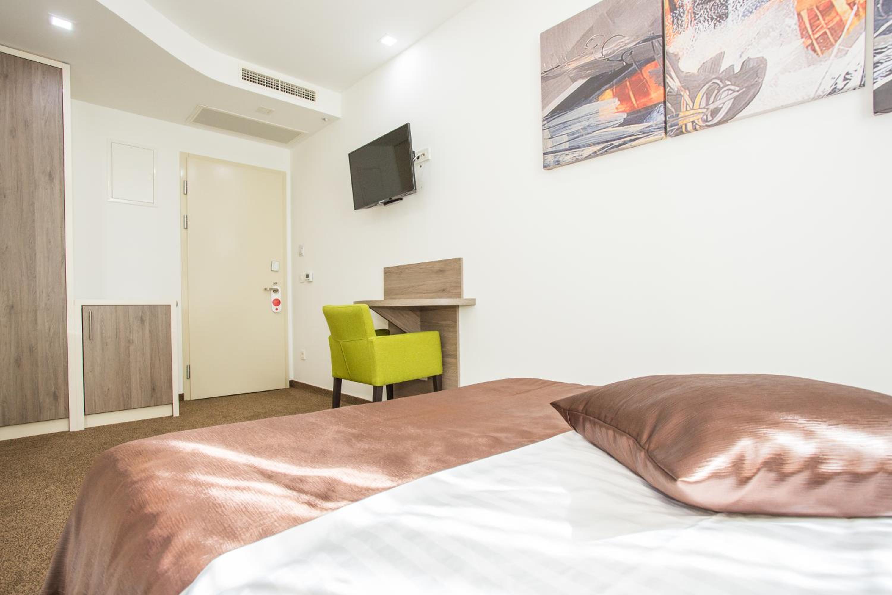 Hotel National 37/50