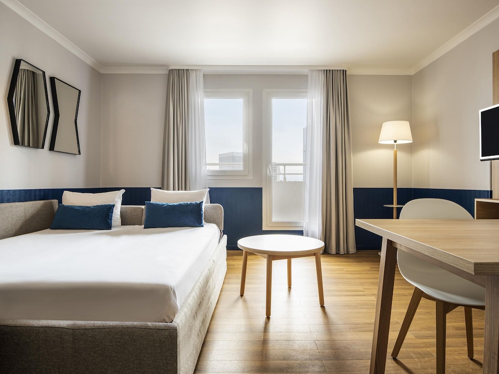 Adagio La Defense Kleber 22/62