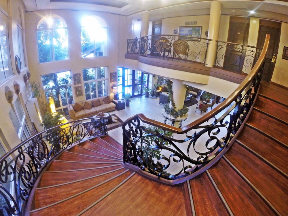 Subic Park Hotel 54/73