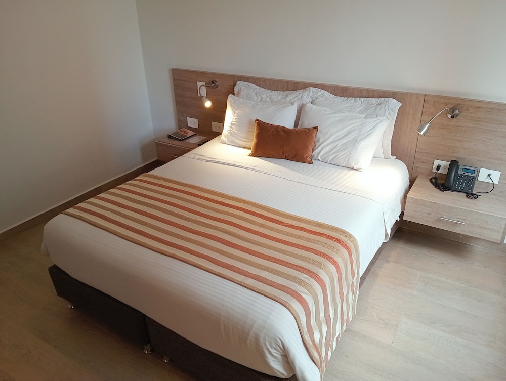 Hotel Lomas 10 23/68