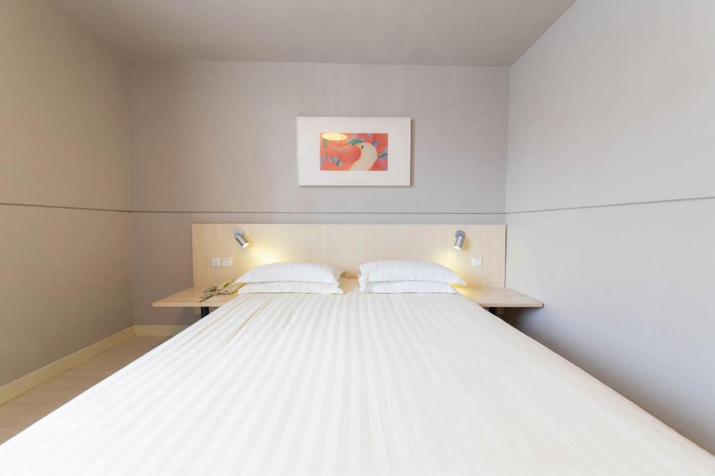 Jinjiang Inn (Xining Wanda Plaza) 11/49
