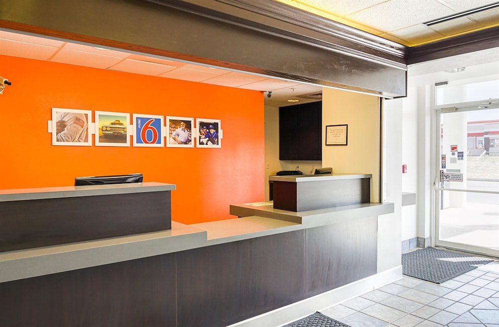 Motel6 Wheatland, WY 8/58