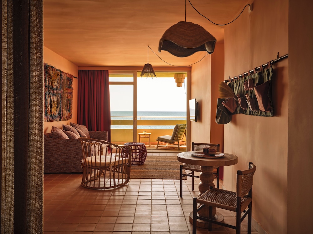 Bikini Island & Mountain Hotel Es Trenc -Adults only- 38/50
