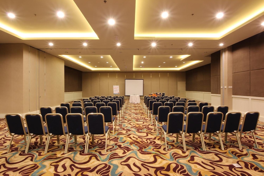 Pop Hotel Festival Citylink Bandung 31/42