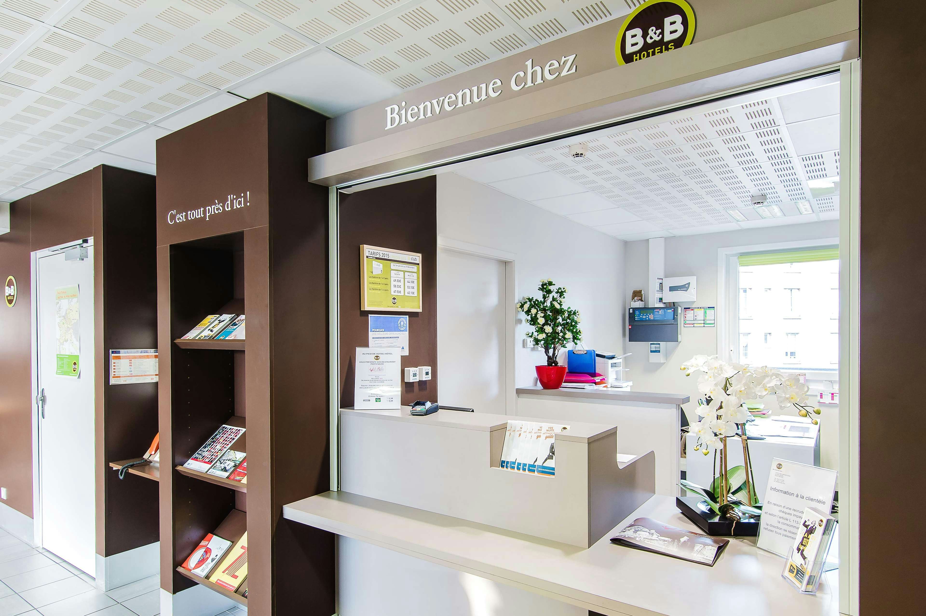 Lobby at B&B Hotel Limoges Gare, LIMOGES