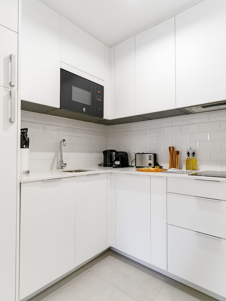 limehome Madrid Calle Ave Maria 8/50