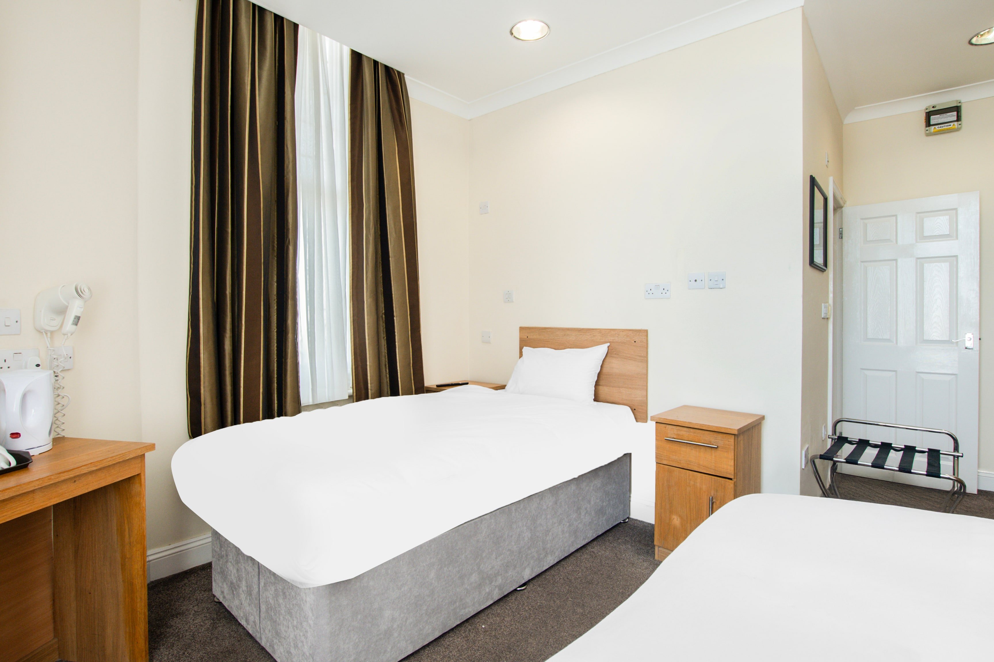 Russel Court Hotel Bournemouth Central 22/45