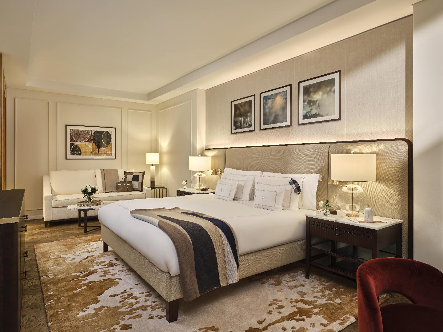 Whitehall, Suite
