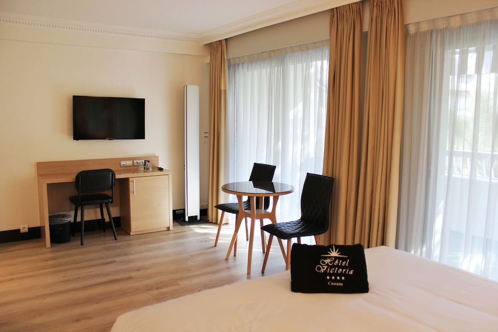 Hotel Victoria 35/64
