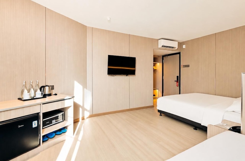 Ming Star Hotel 39/64