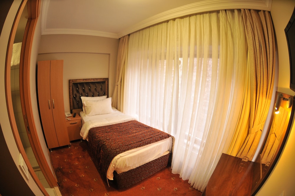 Palace Point Hotel 16/42
