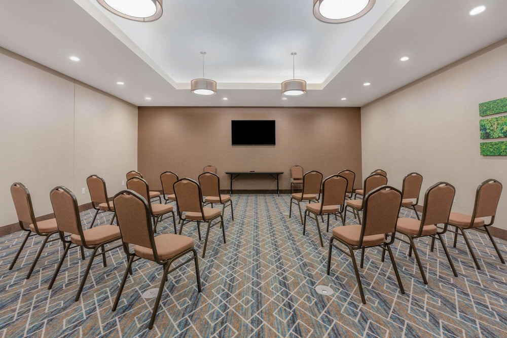 La Quinta Inn And Suites By Wyndham Houston Spring I 45 25/35