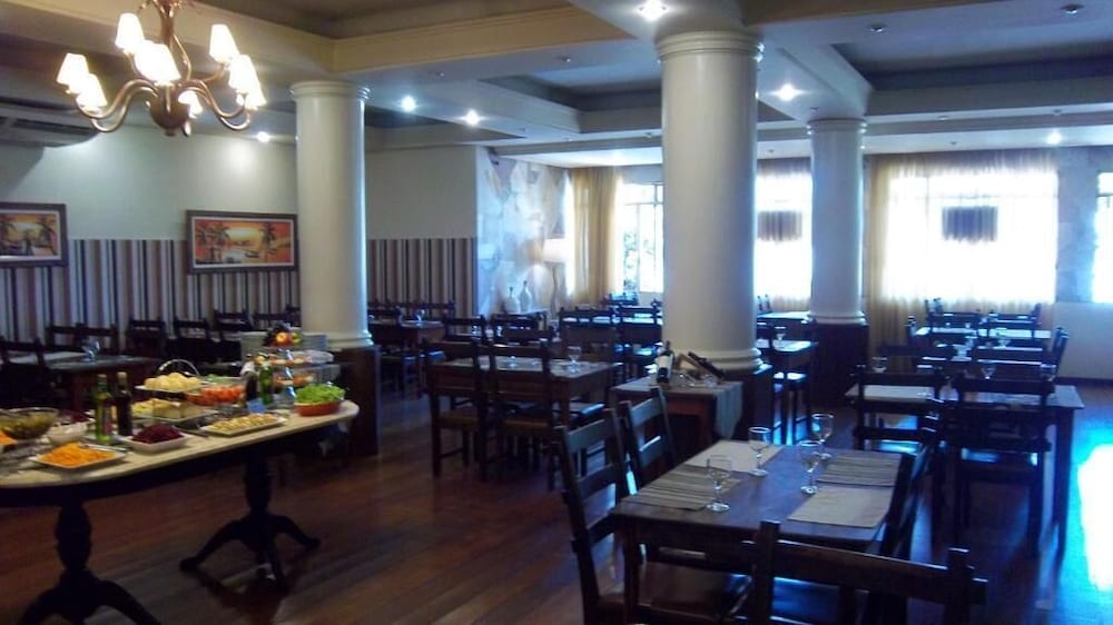 CANOAS PARQUE HOTEL 15/30