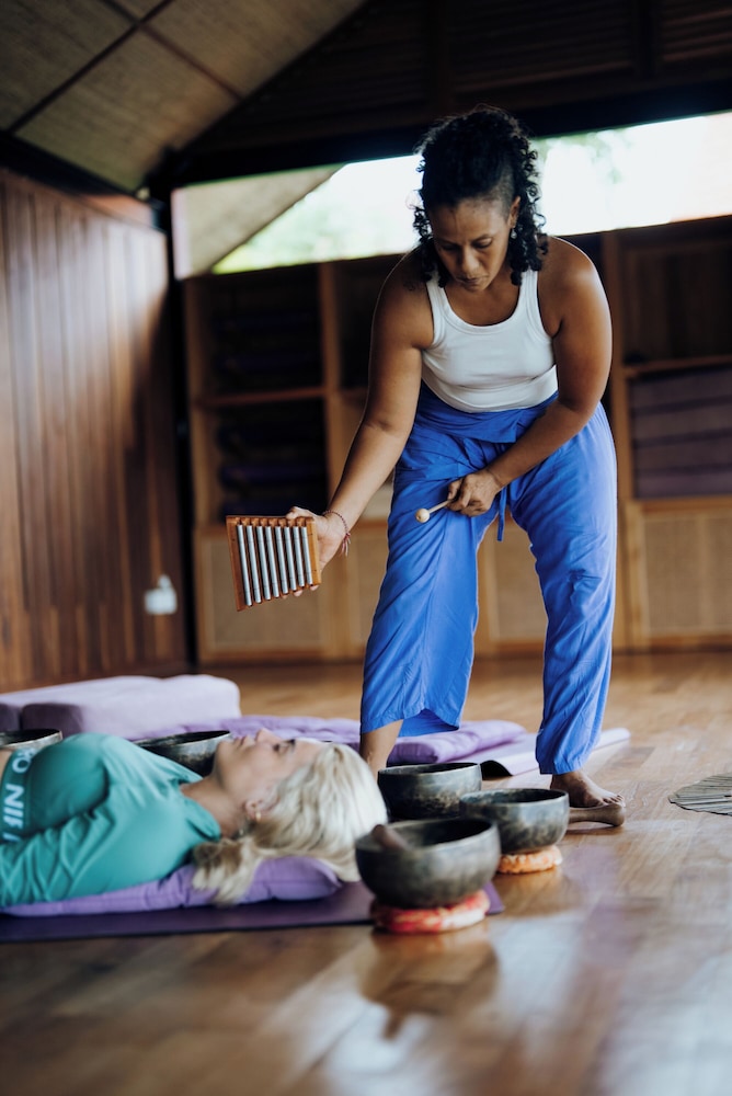 Deep Roots Dive & Yoga Resort 24/50