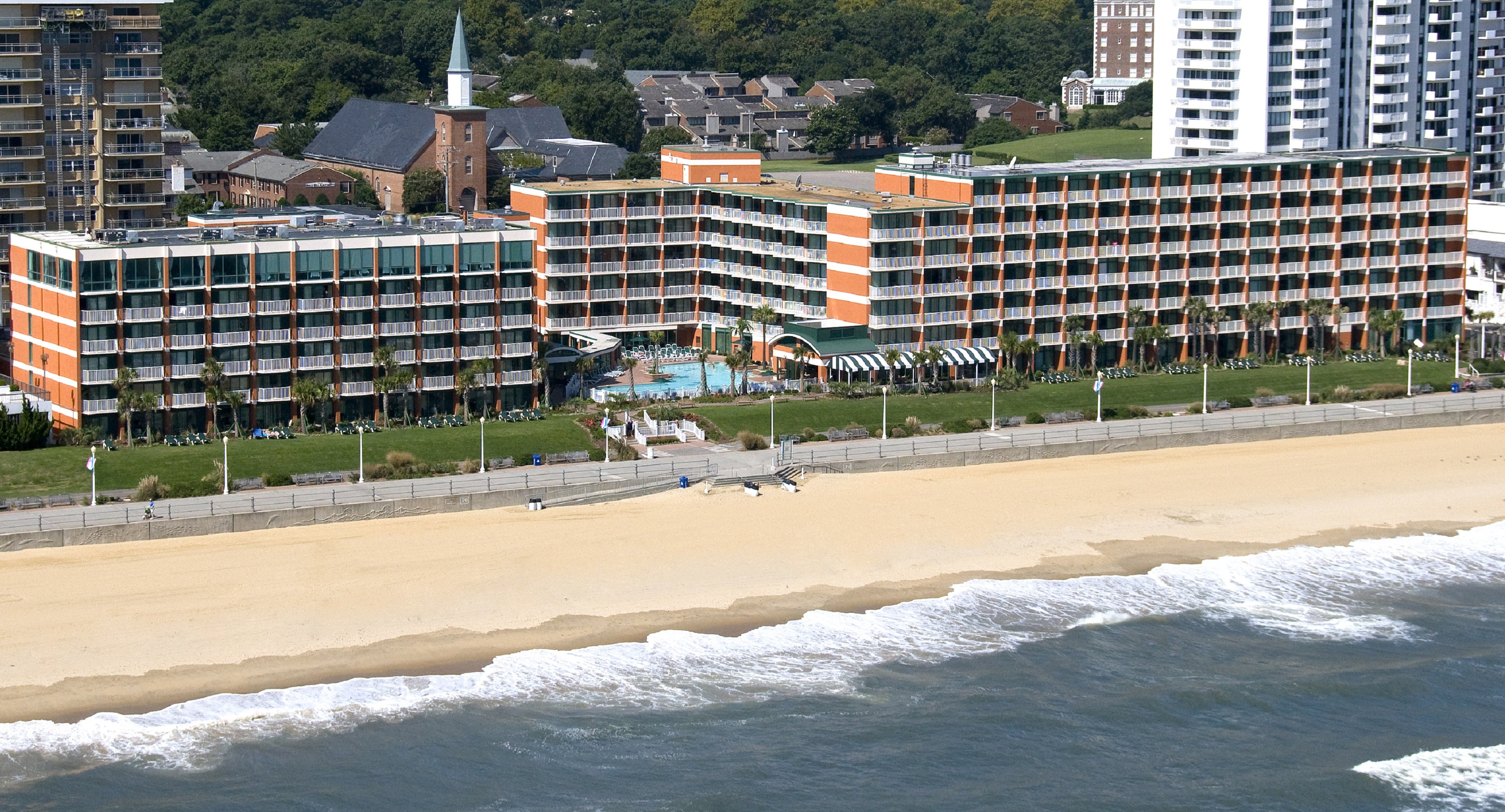 Holiday Inn Hotel And Suites Virginia Beach North Beach 75/80