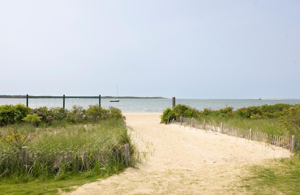 Green Harbor Resort 46/50