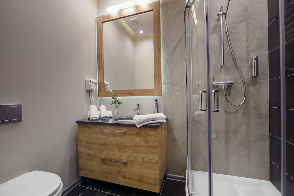 Art Hotel Sosnowiec 23/65