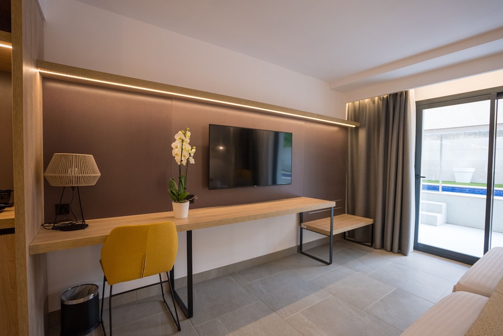Morlans Suite Hotel Adults Only 16/51