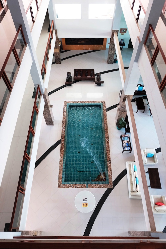 Siam Triangle Hotel 36/61