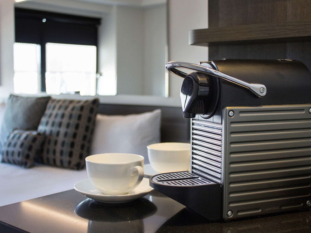 Mercure Sydney 42/67